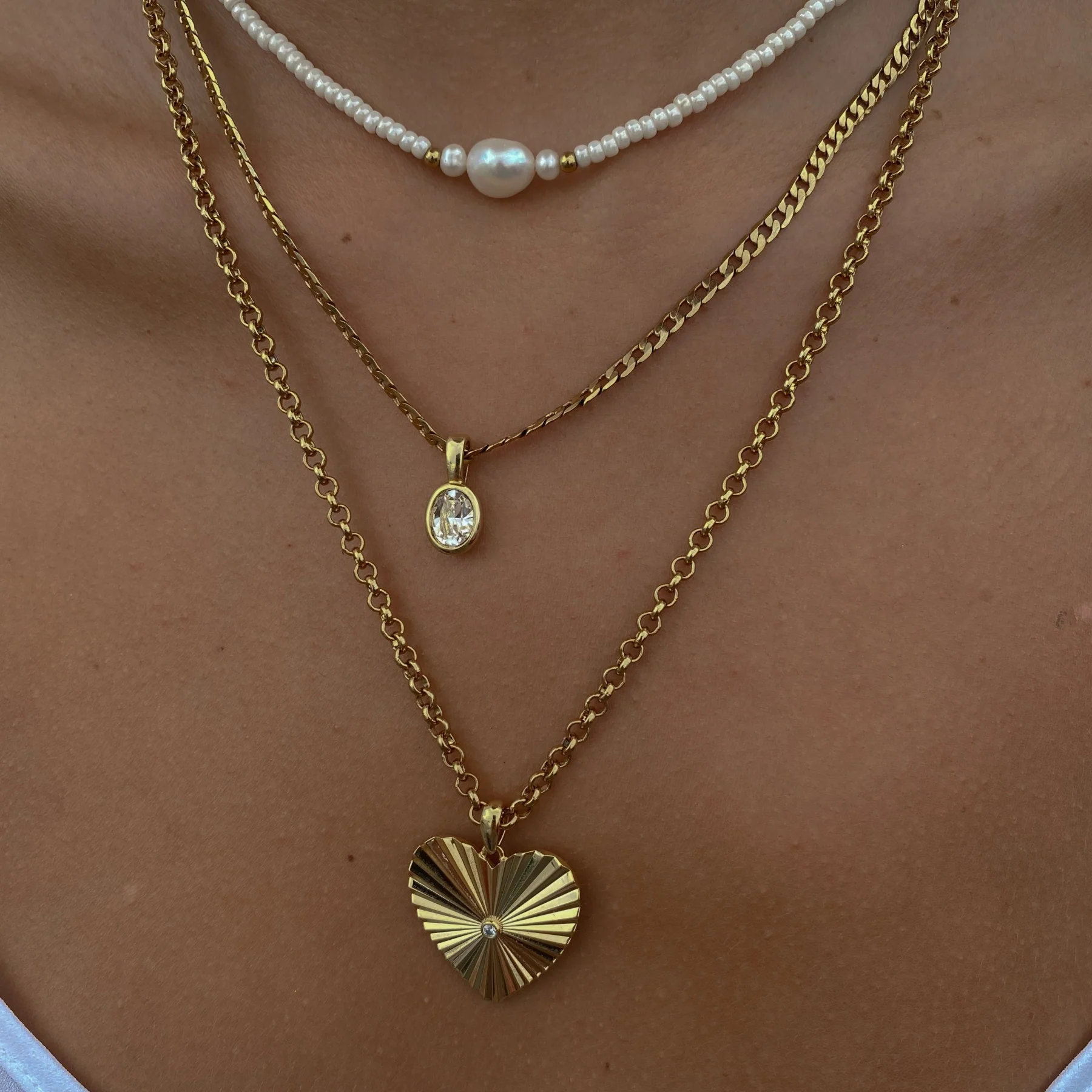 Bella Necklace - Crystal - Image 5