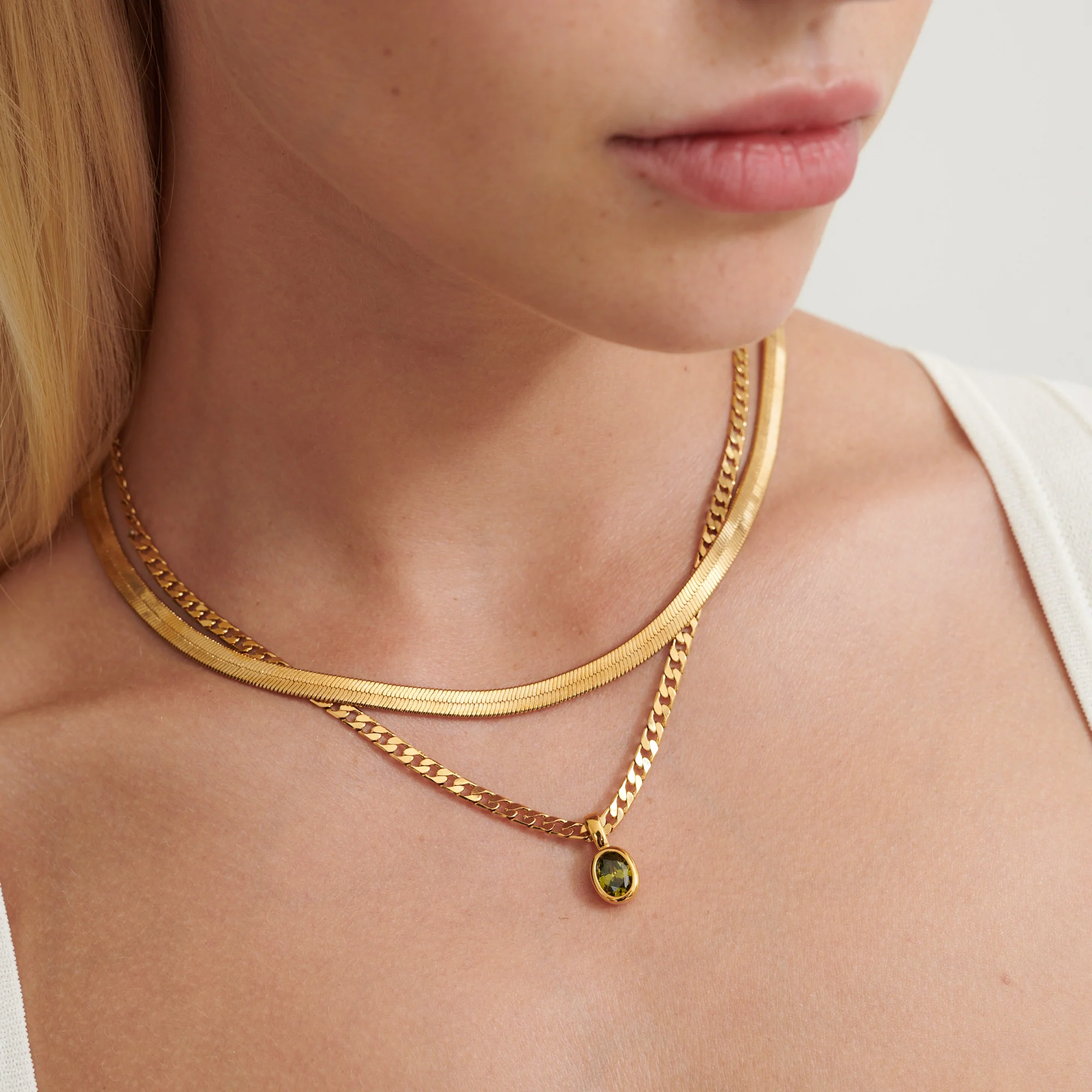 Bella Necklace - Olivine - Image 3